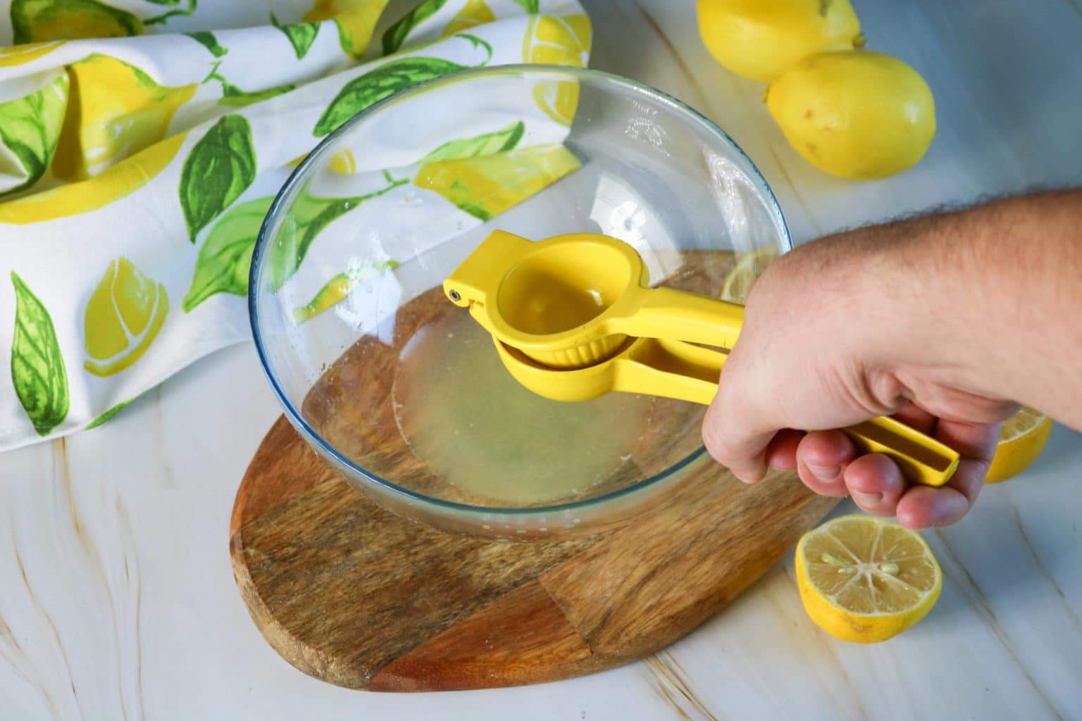 Can You Freeze Lemons? Yes! Here's How... Freeze It