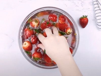 Clean Strawberries for Freezing
