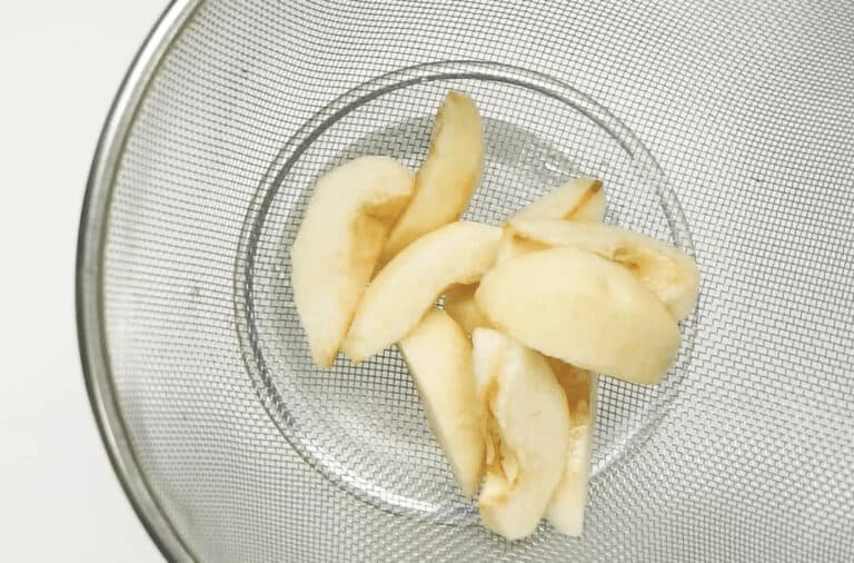 Can You Freeze Pears? Yes! Here's How... | Freeze It