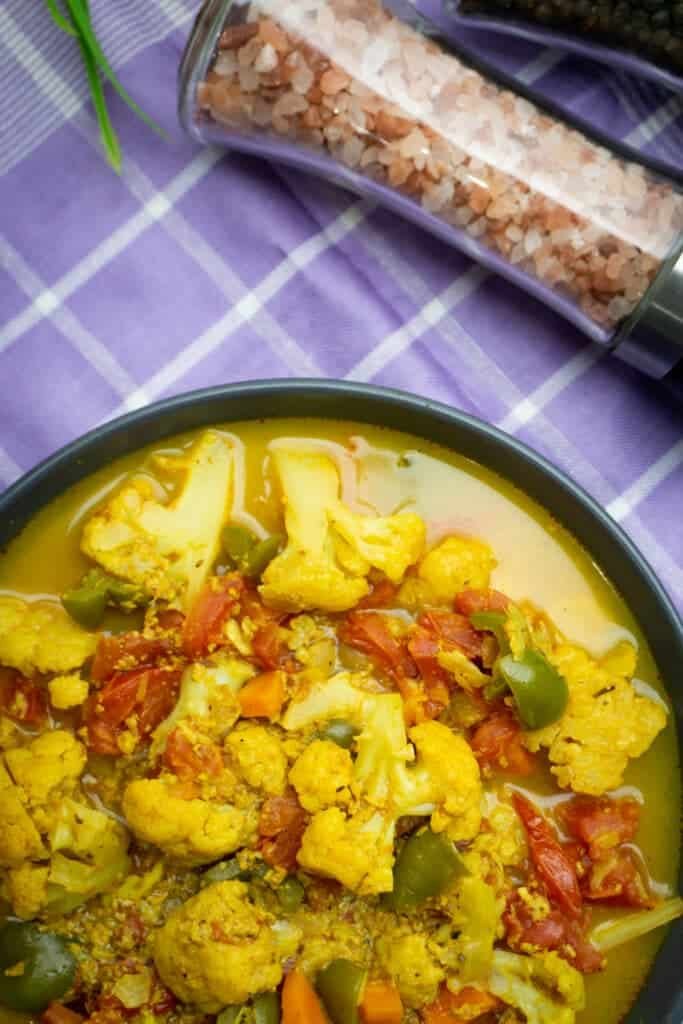 Serve Mixed Vegetable Curry
